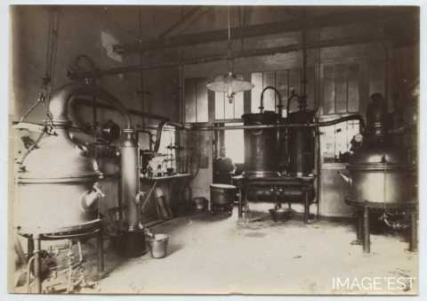 Laboratoire Dausse (Ivry-sur-Seine)